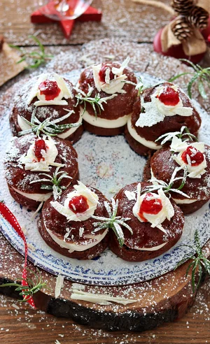 Ghirlanda natalizia al cacao senza glutine - La Cassata Celiaca