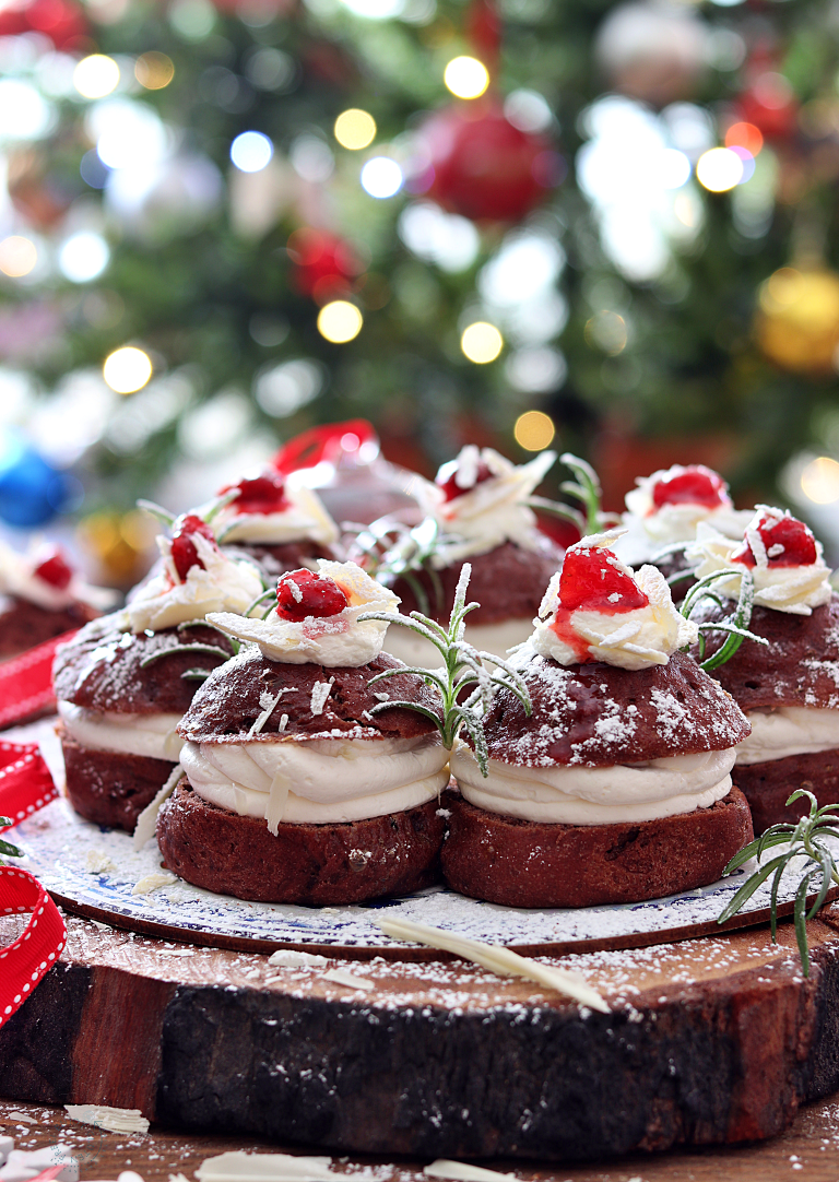 Ghirlanda natalizia al cacao senza glutine - La Cassata Celiaca