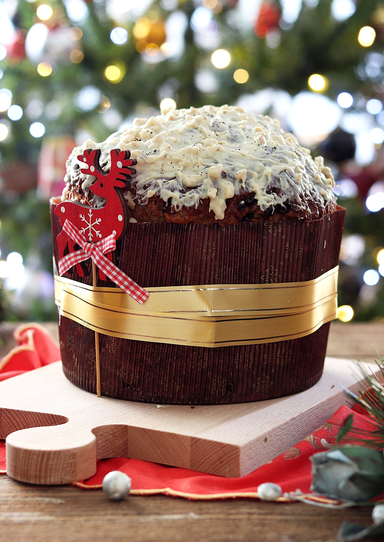 Panettone al caffè e nocciole - La Cassata Celiaca Panettone al caffè e nocciole - La Cassata Celiaca