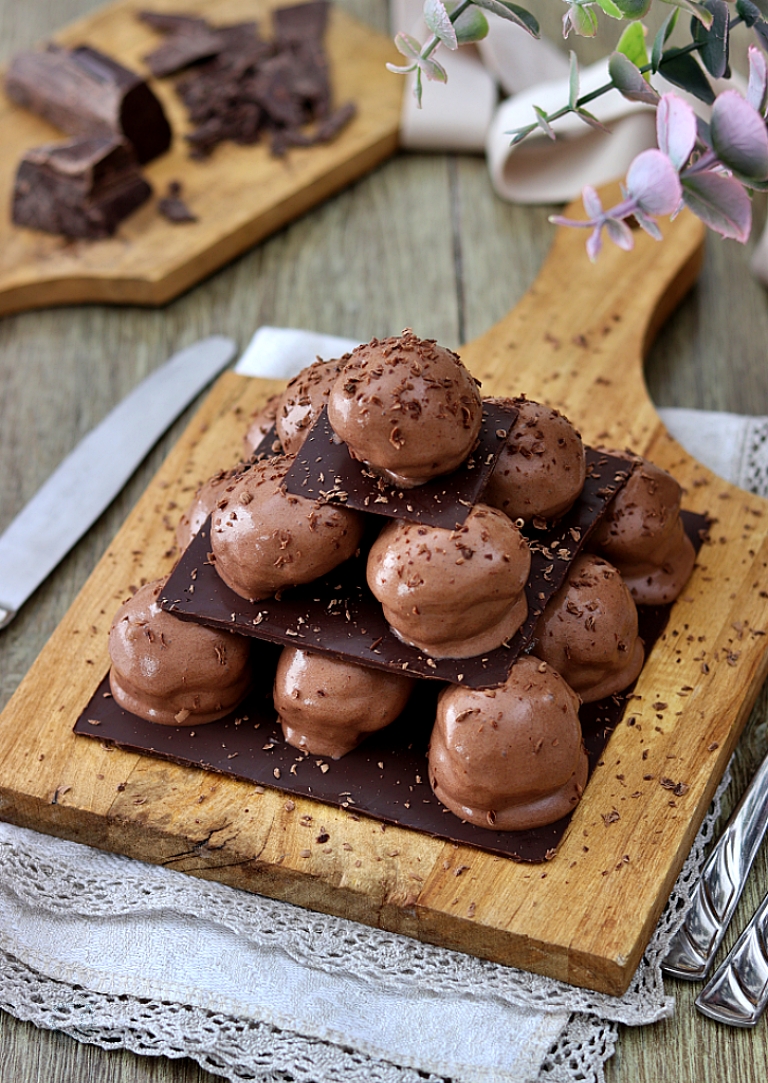 Profiteroles au chocolat sans gluten -La Cassata Celiaca Profiteroles au chocolat sans gluten -La Cassata Celiaca