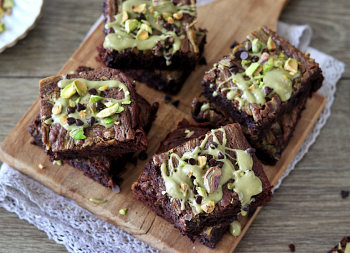 Brownie al cioccolato e pistacchio senza glutine - La Cassata Celiaca