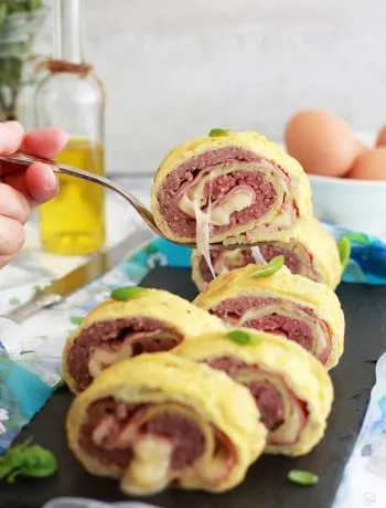 Omelette roulée avec la viande - La Cassata Celiaca